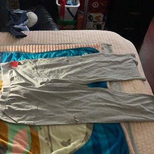 Women’s stretch sweatpants